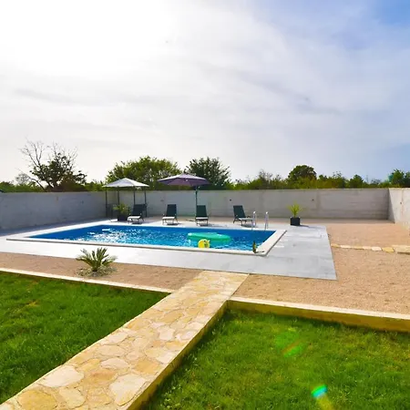 House Pedic Novigrad (Dalmatia)